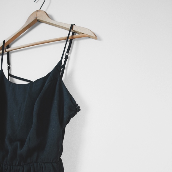 UO // Cross-Back Strappy Dress - Picture 2 of 5